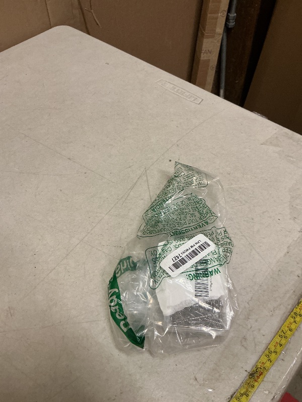 Photo 1 of 200Pcs U Pins, 0.9 Inch Quilting Fork Pins for Sewing, Double Blocking Pin for Crafts for DIY Sewing Jewelry Fabric Quilting Craft Making