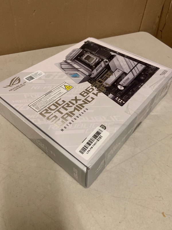 Photo 1 of ASUS ROG Strix B650-A Gaming WiFi AMD B650 AM5 Ryzen™ Desktop 9000 8000 & 7000 ATX motherboard, 12 + 2 power stages, DDR5, 3x M.2 slot, PCIe® 4.0, 2.5G LAN, WiFi 6E, USB 3.2 Gen 2x2 Type-C®, Aura Sync