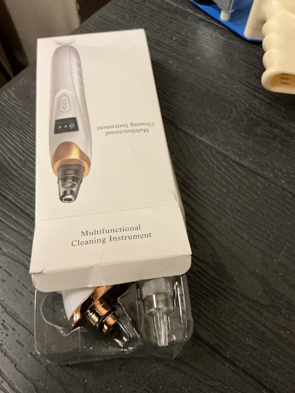 Photo 1 of 2026 Pore Vacuum, USB Rechargeable Blackhead Remover Vacuum,3 Levels Adjustable Pore Vacuum Blackhead Remover, with 5 Suction Power,6 Probes,Face Vacuum Pore Cleanser for Women & Men-White