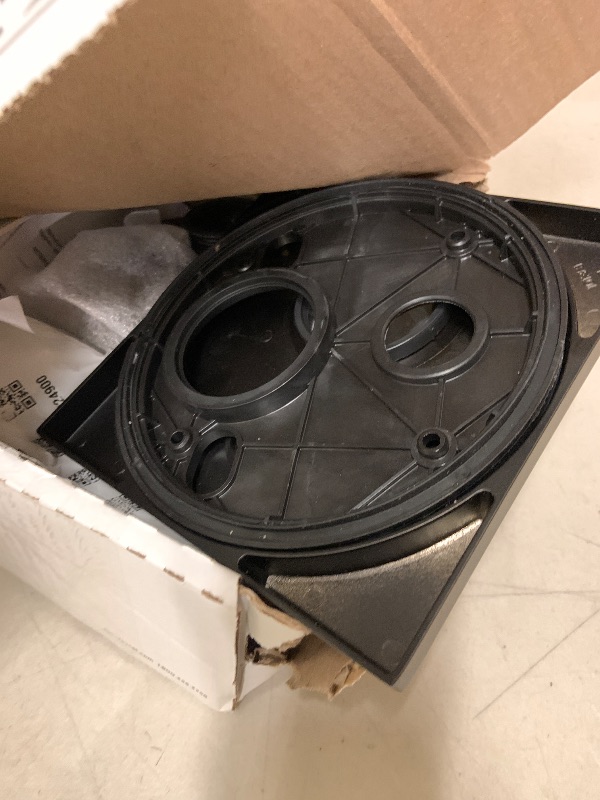 Photo 1 of DELTA FAUCET T24867-BL Angular Modern Monitor 14 Series Valve 3-Setting Integrated Shower Trim with Diverter, Matte Black