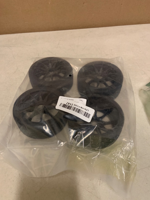 Photo 1 of 1/7 1/8 On Road Tire Set On Road Tire Tyre 17mm Wheel Rims for Arrma 1/7 Infraction Limitless FS Racing Model GT RC Car Upgrade On Road Tyre 4Pcs One Set