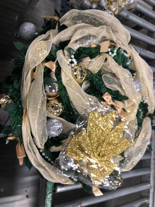 Photo 1 of ***REEF ONLY***
VINGLI 6ft Pop up Artificial Christmas Pine Tree with 150 Warm White Lights, Xmas Tree Holiday Party Decorations with Sturdy Metal Stand (Gold&Silver)