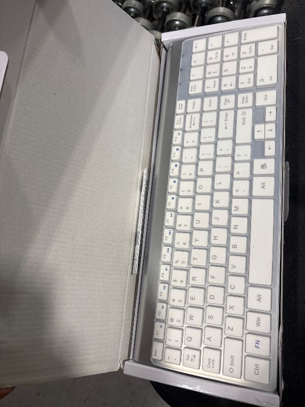 Photo 1 of **MISSING USB**
Wireless Keyboard and Mouse Ultra Slim Combo, TopMate 2.4G Silent Compact USB 2400DPI Mouse and Scissor Switch Keyboard Set with Cover, Batteries Included, for PC/Laptop/Windows/Mac - Silver White