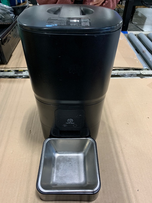 Photo 1 of *** NO POWER ADAPTER *** PAPIFEED 2.4G WiFi Automatic Cat Feeder, 6L/25Cup Automatic Pet Feeder with APP Control for Remote Feeding, Detachable for Easy Clean, Cat Food Dispenser with Alexa,1-10 Meals Per Day for Dog, Black