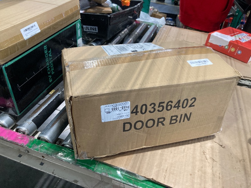 Photo 2 of GarveeHome Checkered Area Rugs 5x7 Ultra-Soft Vintage Throw Rugs, Stain-Resistant Border Trellis Print Accent Carpet, Machine Washable Floor Mat for Bedroom, Living Room, Kitchen, Red