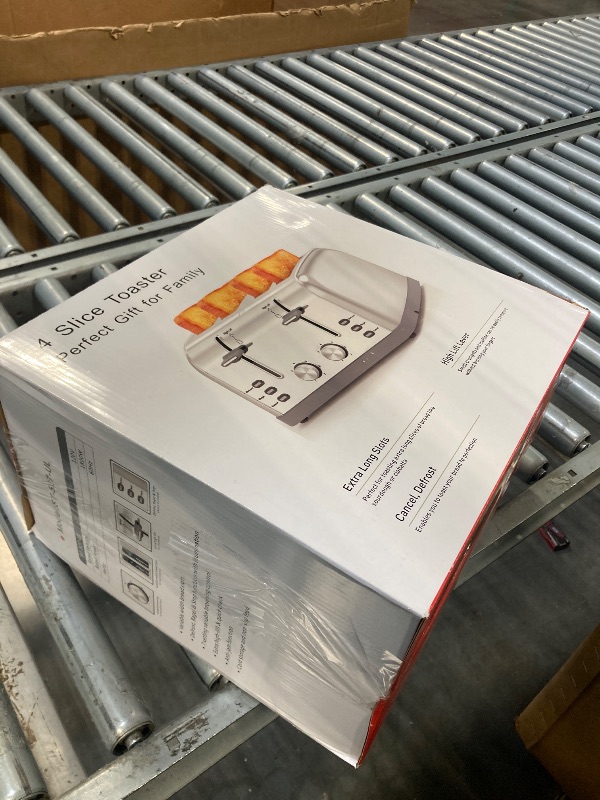 Photo 1 of **Dented**Toaster 4 Slice Retro Stainless Steel,Best Prime 4 Slice Toaster Wide Solt with 7 Shade Settings, Perfect for Waffles, Bagels and More Lainsten T-527