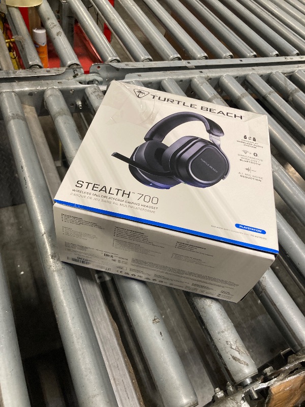 Photo 3 of Turtle Beach Stealth 700 Gen 3 Wireless Multiplatform Amplified Gaming Headset for PS5, PS4, PC, Mobile – 60mm Drivers, AI Noise-Cancelling Mic, Bluetooth, 80-Hr Battery, Dual Transmitters – Black