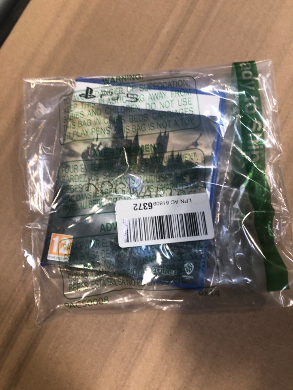 Photo 1 of *** ONLY CASE DAMAGED GAME UNTESTED *** Hogwarts Legacy