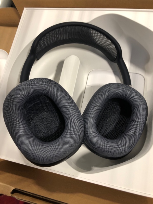 Photo 1 of ***FACTORY SEALED, OPENED FOR INSPECTION***. 
Apple AirPods Max Wireless Over-Ear Headphones, Pro-Level Active Noise Cancellation, Transparency Mode, Personalized Spatial Audio, USB-C Charging, Bluetooth Headphones for iPhone - Midnight
MODEL A3184
 SERIS