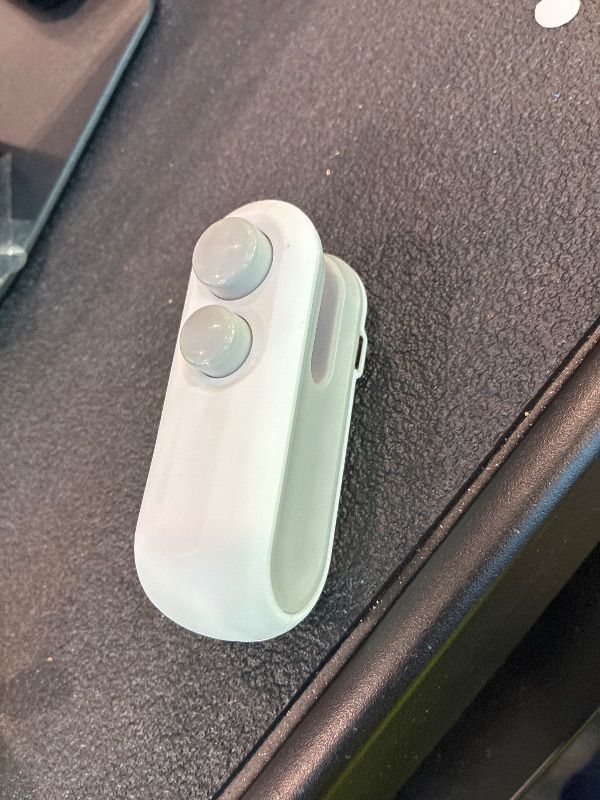 Photo 1 of **NO CHARGER CABLE**Portable double function bag sealer, can cut, can heat seal, suitable for snack candy and other food plastic bag sealing and repeated sealing, with USB charging cable