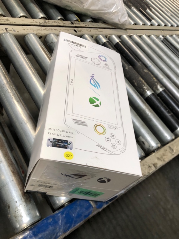 Photo 1 of ASUS ROG Xbox Ally – 7” 1080p 120Hz Touchscreen Gaming Handheld, 3-month Xbox Game Pass Premium included, AMD Ryzen Z2 A, 16GB RAM, 512GB SSD, White