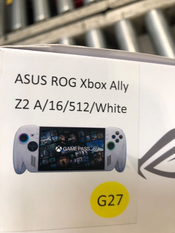 Photo 1 of ASUS ROG Xbox Ally – 7” 1080p 120Hz Touchscreen Gaming Handheld, 3-month Xbox Game Pass Premium included, AMD Ryzen Z2 A, 16GB RAM, 512GB SSD, White