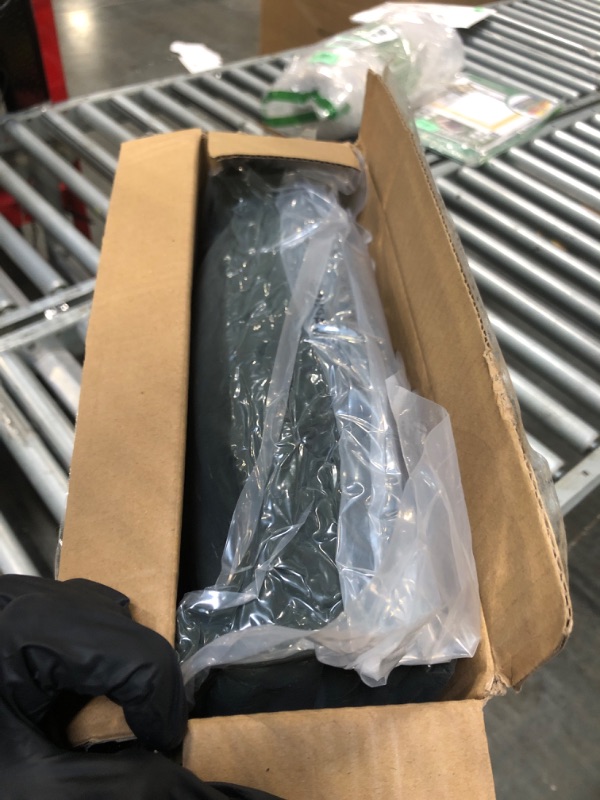 Photo 1 of ** FACTORY SEALED**WRENSONGE King Size Quilt-3 Pieces Lightweight Bedspreads Dark Green King Quilt Bedding Set for All Seasons, Soft Summer Coverlet with 2 Pillow Shams Suitable for Bed, Couch, Quilt Blanket