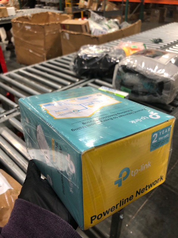 Photo 1 of ** FACTORY SEALED**TP-Link AV600 Powerline Ethernet Adapter Kit - Gigabit Port, Plug Pair &Play, Power Saving, Nano Sized Powerline Network Adapter (TL-PA4010 KIT)