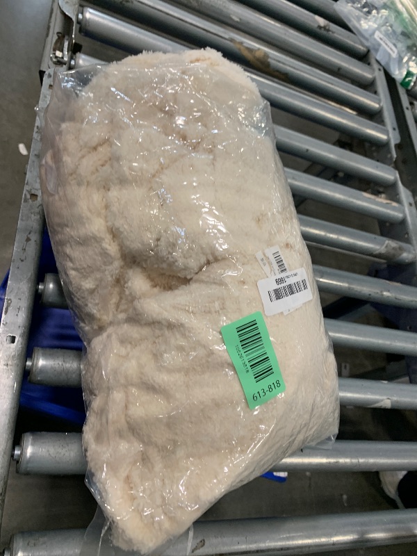 Photo 1 of **MISSING PARTS**
JOKIVTOU Recliner Chair Covers 4-Pieces, Soft, Stretchable, White, Modern Home Decor, Furniture Protector with Elastic Straps Bottom, Storage Pocket on Arm Cover