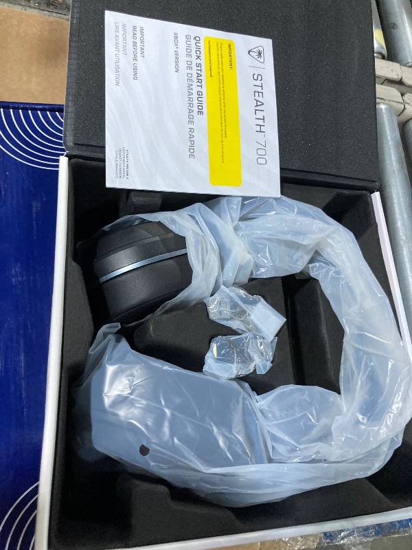 Photo 1 of **ERROR WITH RIGHT SIDE** Turtle Beach Stealth 700 Gen 3 Wireless Multiplatform Amplified Gaming Headset for Xbox Series X|S, Xbox One, PC, PS5, Mobile – 60mm Drivers, AI Noise-Cancelling Mic, Bluetooth, 80-Hr Battery – Black