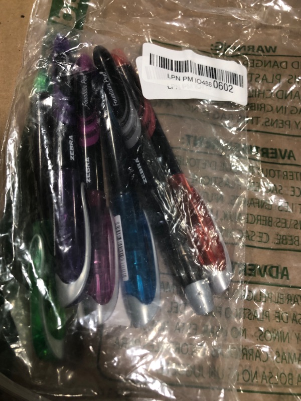 Photo 1 of "Zebra Fuente - Disposable Fountain Pen - Black, Light Blue, Red, Green, Pink, Violet - Pack of 6"