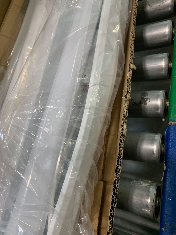 Photo 1 of ** ONLY ONE PCS DAMAGE MAJOR / USTEDTED *** AntLux 110W 8FT LED Shop Lights Ultra Slim LED Wraparound, 12600LM, 5000K, 8 Foot Strip Light, Flush Mount Garage Office Warehouse Ceiling Lighting Fixture, 8 Foot Fluorescent Tube Replacement, 4 Pack