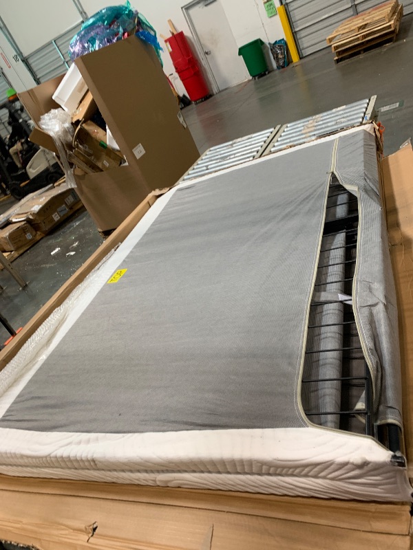 Photo 1 of ** VERY USED/ UNTESTED **ZINUS 4 Inch Box Spring with Cover, No Assembly Mattress Foundation, Sturdy Metal Structure, Queen, White