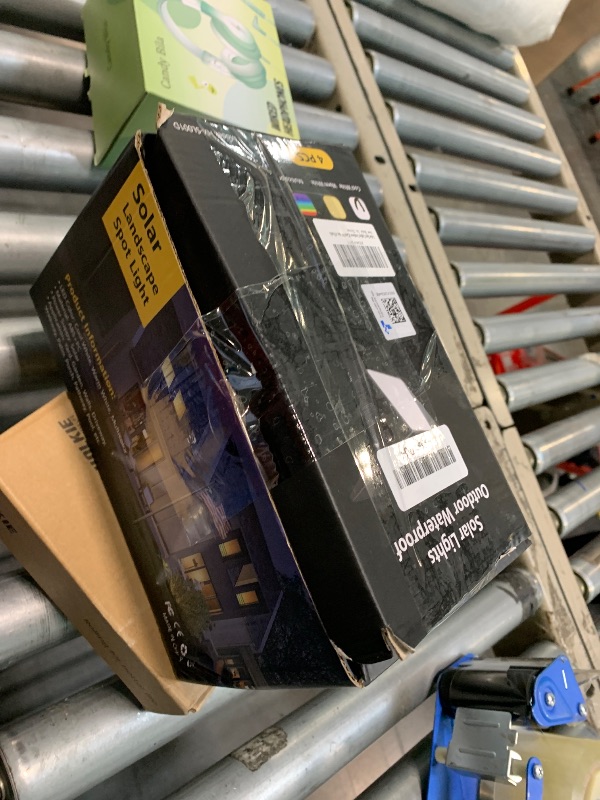 Photo 1 of *** ONLY SOLAR LIGHTS / NO STAK INSIDE  *** LAMKEEP Solar Spot Lights Outdoor with 60 LED & Auto On/Off, 4 Pack Solar Lights Outdoor Waterproof IP68 with 3 Lighting Modes, 2-in-1 Solars Landscape Light for Outside, Garden, Yard(Cool White)