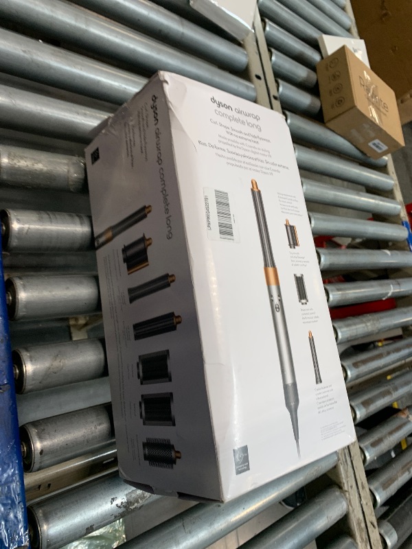 Photo 1 of ** VERY USED/ DAMAGE MINOR *** Dyson Airwrap™ Multi-Styler Complete Long, Straight to Wavy Hair, No Heat Damage, 6-in-1 Versatility