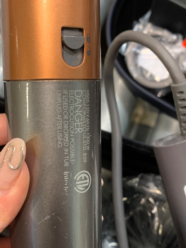 Photo 1 of ** VERY USED/ DAMAGE MINOR *** Dyson Airwrap™ Multi-Styler Complete Long, Straight to Wavy Hair, No Heat Damage, 6-in-1 Versatility