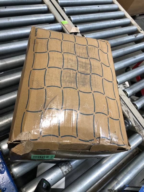 Photo 1 of Bedsure Oversized King Size Comforter Set, White Soft Prewashed Bedding for All Seasons, 3 Pieces GentleSoft™ Down Alternative Bed Set, 1 Lightweight Comforter (120"x98") and 2 Pillowcases (20"x36")