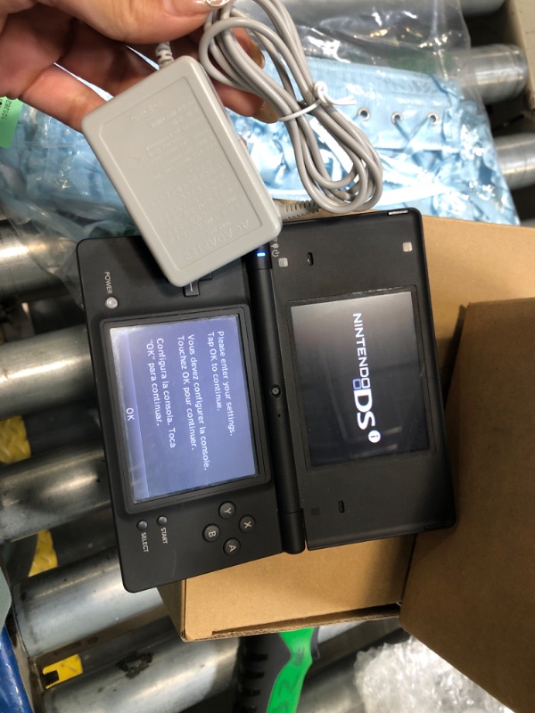 Photo 1 of ** USED* UNTESTED** Nintendo DSi - Handheld game console - black (Renewed)