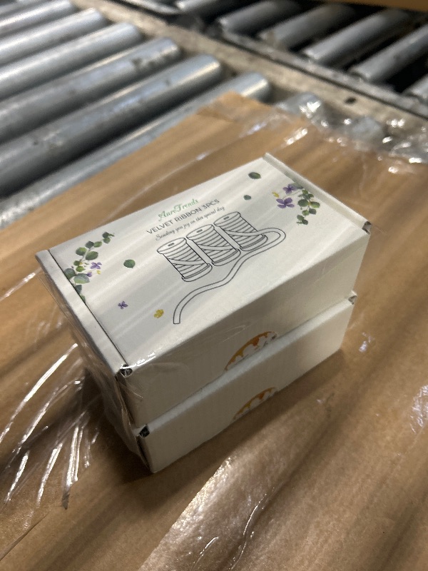 Photo 1 of ****2 PACK****
Dark Red Velvet Ribbon 3/8" with Wooden Spool 15 Yd, Burgundy Velvet Ribbon for Christmas Tree, 3Rolls for Christmas Wreath Decoration Gift Wrapping &Bow Making