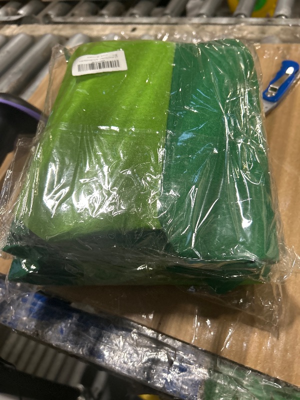 Photo 1 of *****2 PACK**
DIY Felt Christmas Tree Set, 3.2 Ft Felt Christmas Tree with 32 Ornaments, Hanging Ornaments DIY Tree Set Xmas Decorations, Montessori Xmas Tree