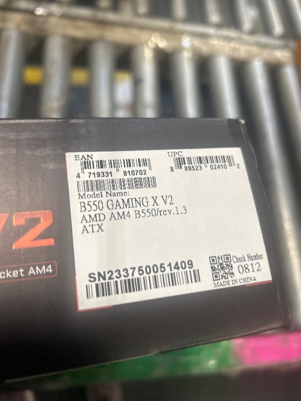 Photo 1 of ****IT HAS DAMAGE**** Gigabyte B550 Gaming X V2 (AMD Ryzen 5000/B550/ATX/M.2/HDMI/DVI/USB 3.1 Gen 2/DDR4/ATX/Gaming Motherboard)