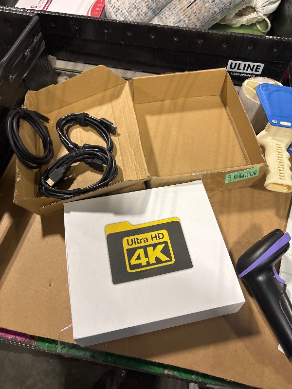 Photo 1 of DICHEN DMA 4K Fuser Combiner Display Overlay Adapter,1K360HZ/2K240HZ/3K165HZ/4K120HZ HD Multimedia Interface Synthesizer,DisplayPort v1.4,Lossless Transmission,Supply for Gaming Conferencing,Bank Data Centers