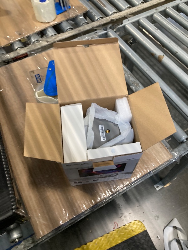 Photo 1 of ?Electric Focus?Magcubic Mini Projector 4K Support, Smart Projector with WiFi 6 and Bluetooth 5.4, 5W Soundbase Speaker, 180° Rotation, Portable Proyector for Home Theater