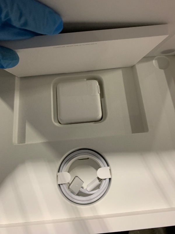 Photo 1 of ** NEW/ TESTED FUNCTIONAL** Apple 2024 MacBook Pro Laptop with M4 Pro, 12?core CPU, 16?core GPU: Built for Apple Intelligence, 14.2-inch Liquid Retina XDR Display, 24GB Unified Memory, 512GB SSD Storage; Silver