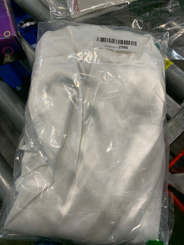 Photo 1 of ** SIMILAR** GORGLITTER Women's Satin Kimono Robe Feather Silk Robes Bridal Party Bridesmaid Robes White Small