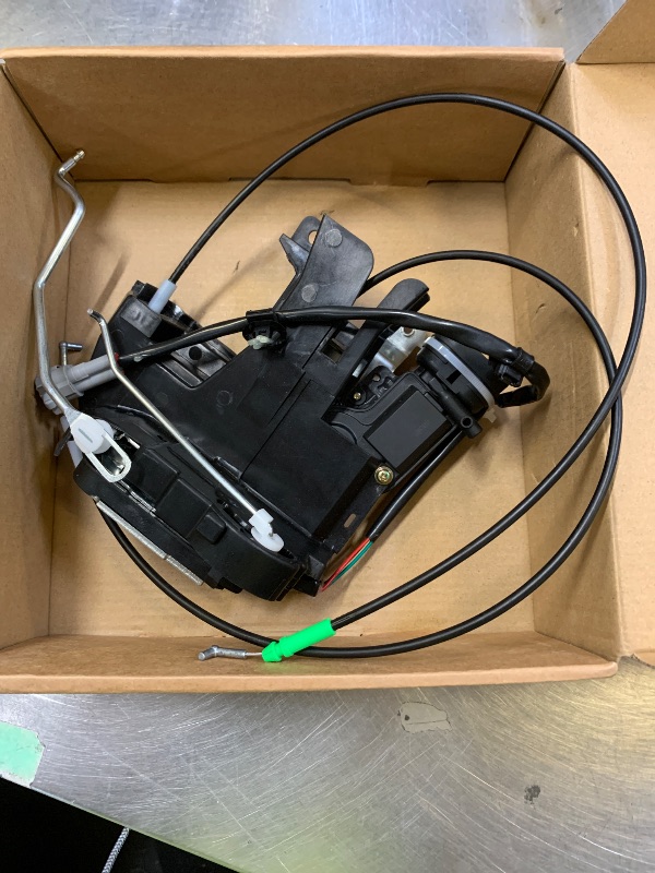 Photo 1 of MISIOEK Door Lock Latch Actuator Front Right Passenger Side Compatible with 2000-2006 Toyota Tundra, Replace 69030-0C010