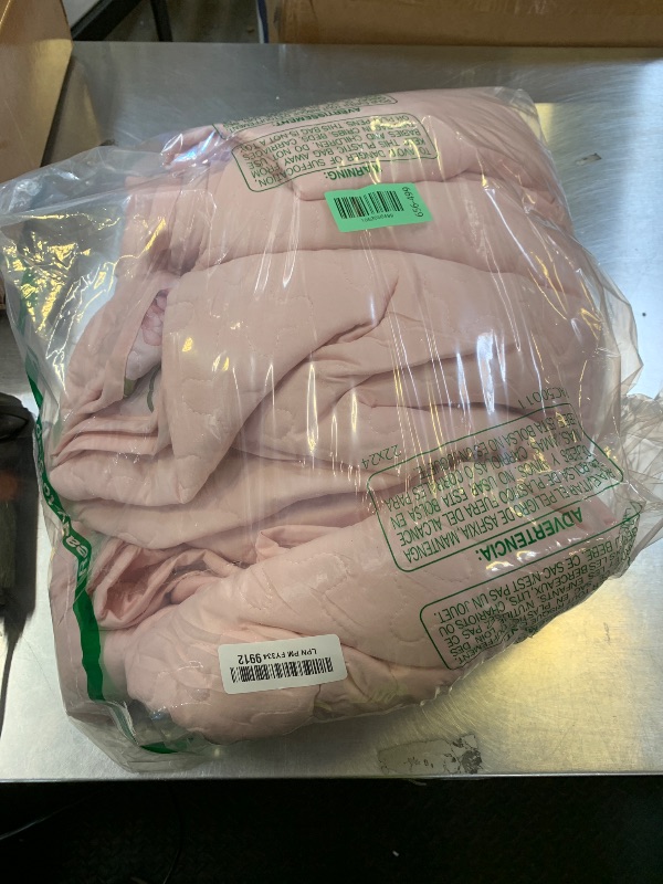 Photo 1 of Xruibed Floral Quilt Set King Size, 3PCs Antique Rose Pink Bedspread Coverlet Set, Lightweight Soft Microfiber Pink Quilt Set with 2 Pillowcases for All Season (King Size 110"x90")