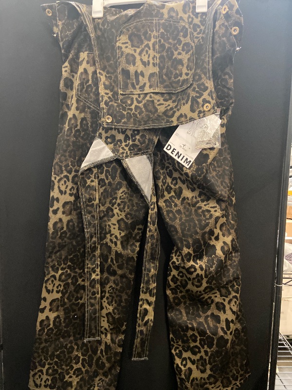 Photo 1 of Size XL Women's Leopard Print Overalls Street Retro Leopard Print Work Pants Women's Loose Casual Overalls Jumpsuit
