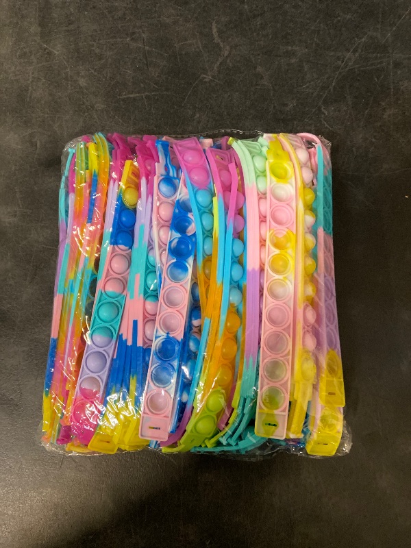 Photo 1 of 102 Pieces Popular Bracelet Party Favors Fidget Bracelets Birthday Party Favors Kids Gift Bag Fillers Classroom Prizes Toys
