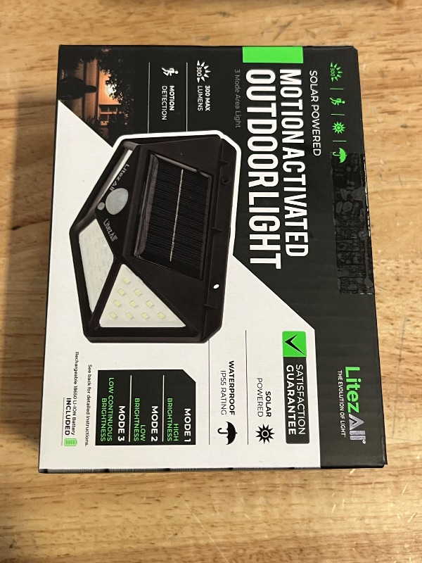 Photo 1 of 300 Lumen Solar Security Light