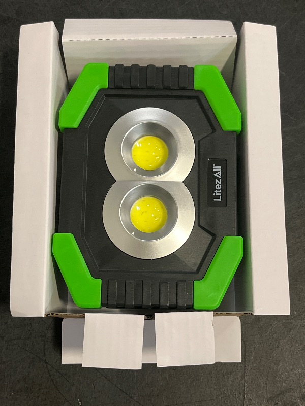 Photo 1 of 200 Lumen Task Light
