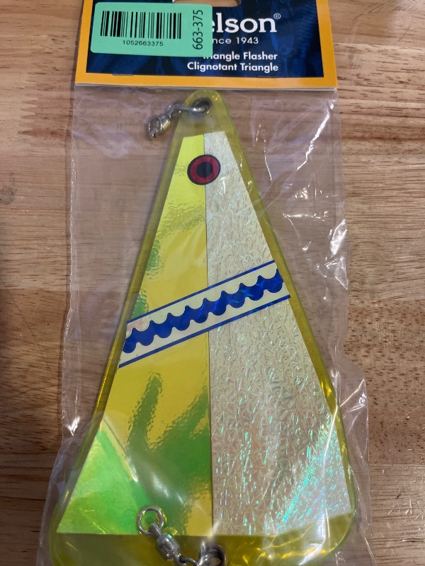 Photo 1 of Danielson 8" Triangle Flasher-Chrt Crckl
