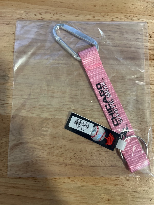 Photo 1 of Aminco Chicago White Sox Carabiner Key Strap , Pink