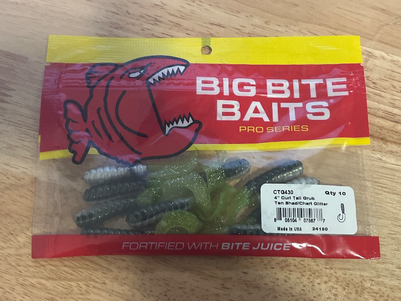 Photo 1 of Big Bite Baits 4" CURL Tail GRUB/Tenn SHAD/Chartreuse Glitter (10 Pack)