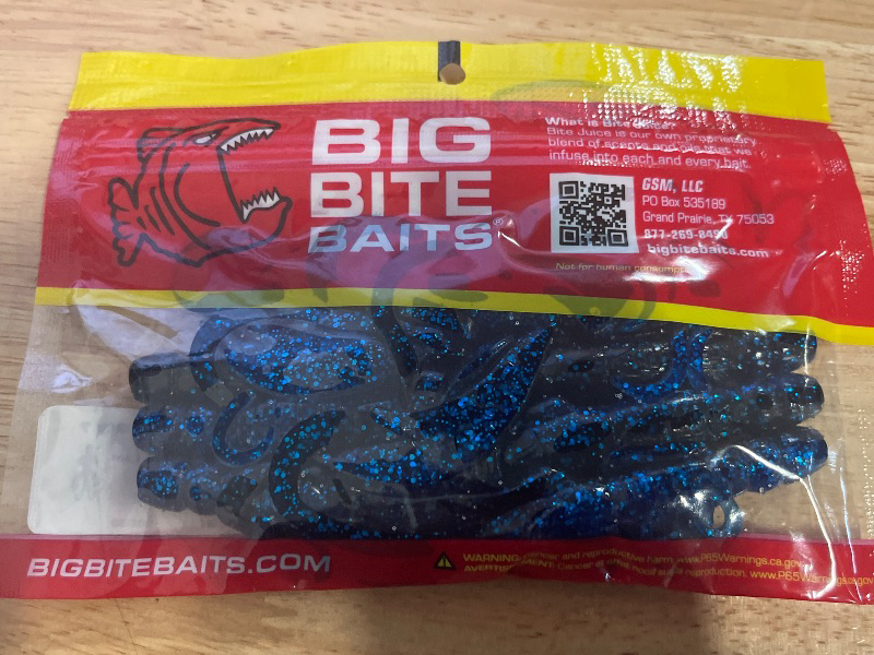 Photo 1 of Big Bite Baits 5 Inch Battle Bug Soft Plastic Creature Bait (Black Blue Saphire Laminate)

