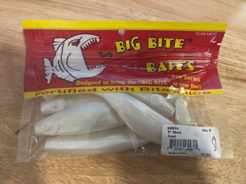 Photo 1 of Big Bite Baits Shad Swimbait
