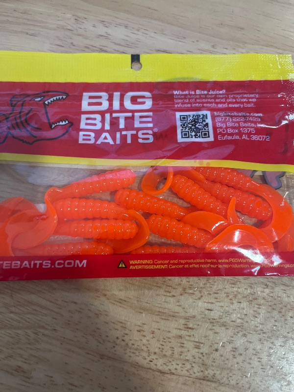 Photo 1 of Big Bite Baits Curl Tail Grub
