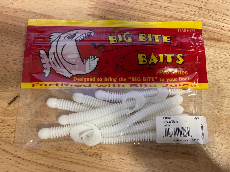 Photo 1 of Big Bite Baits 4 Ring Worm
