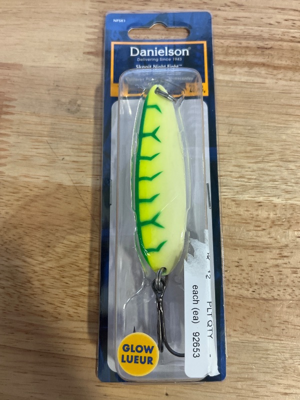 Photo 1 of Danielson Night Fight Skagit 1oz Green Worm Super Glow Spoon, NFSK1GW
