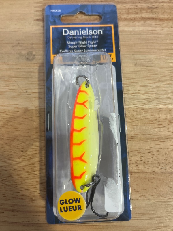 Photo 1 of Danielson Night Fight Skagit Super Glow Casting Spoon FW Spoons Big Game 5/8oz Orange Worm
